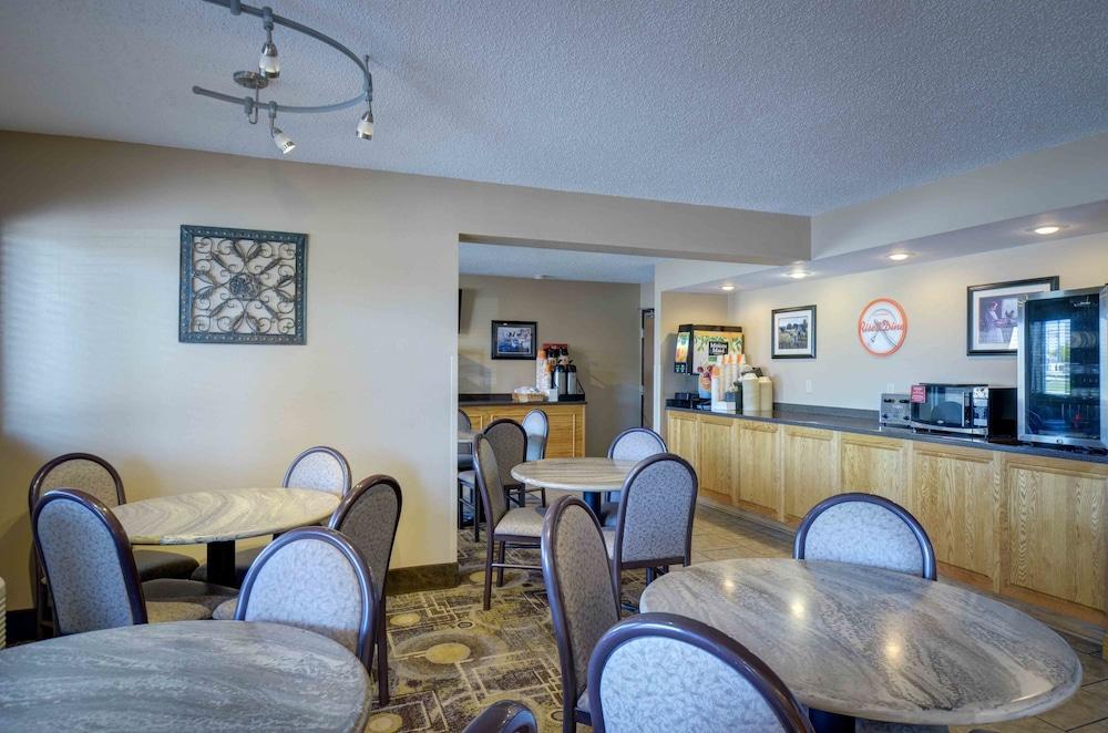 North Platte Inn And Suites エクステリア 写真